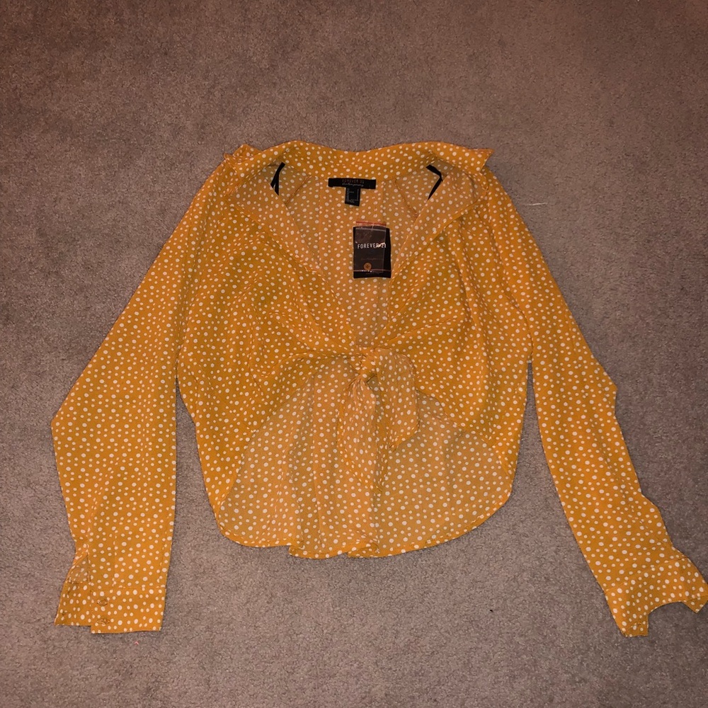 Tie front top